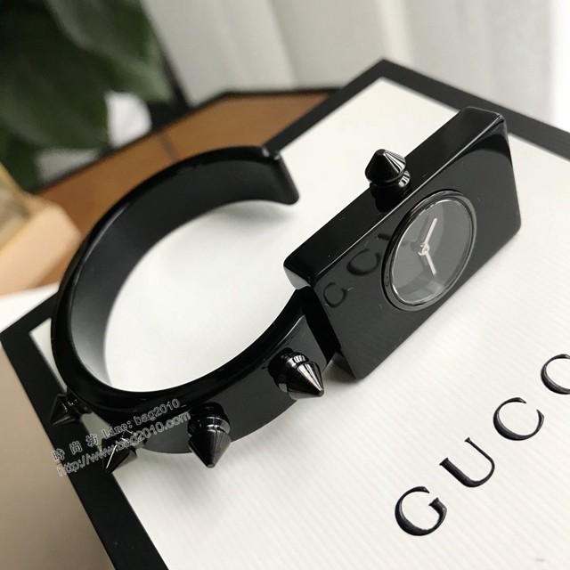 古馳經典小蜜蜂標誌女士手錶 Gucci黑色Plexglas寶克力板材表  gjs1783
